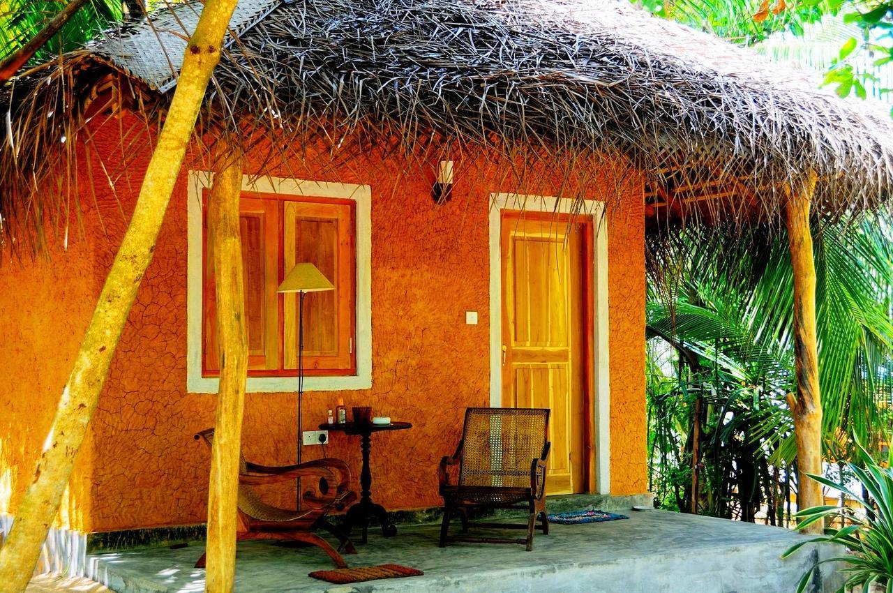Shehani Beach Bungalow Tangalle Exterior foto