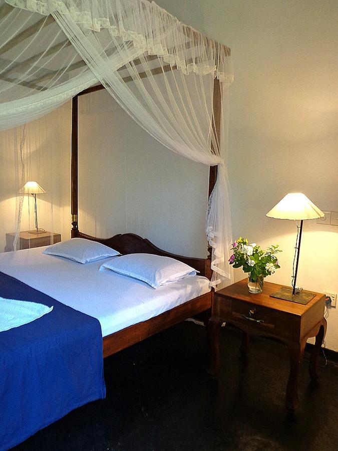 Shehani Beach Bungalow Tangalle Exterior foto